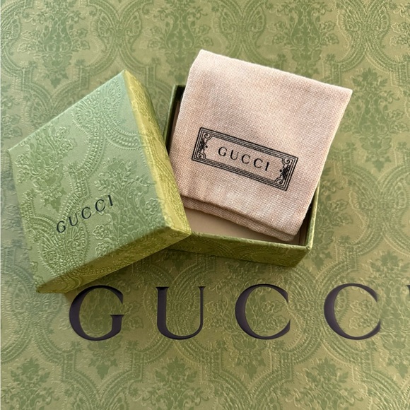 New Gucci Sterling Silver Interlocked G Blue Enamel
Double G Logo Cufflinks - Picture 8 of 9